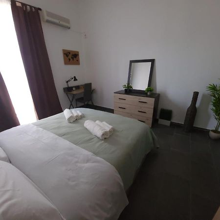 Giovenchi'S Apartment Palermo Exterior photo